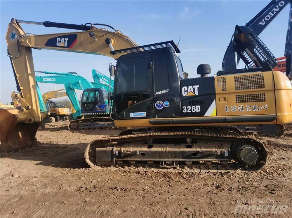 CAT 326D Gravemaskiner på larvebånd