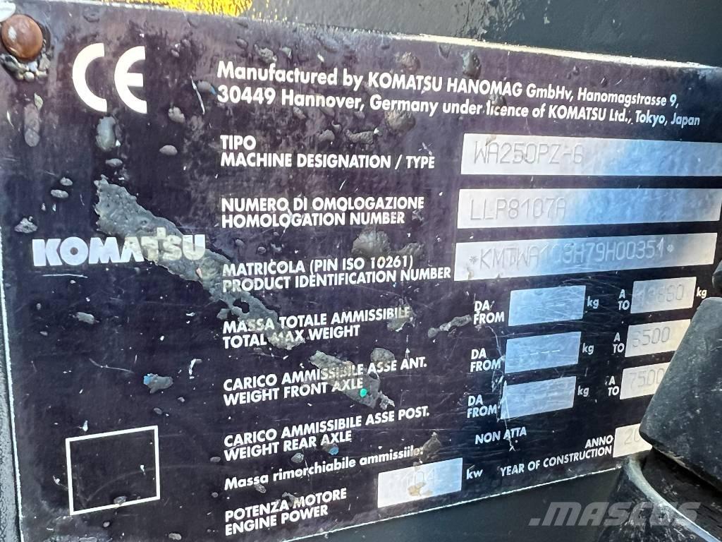 Komatsu WA 250 PZ-6 Læssemaskiner på hjul