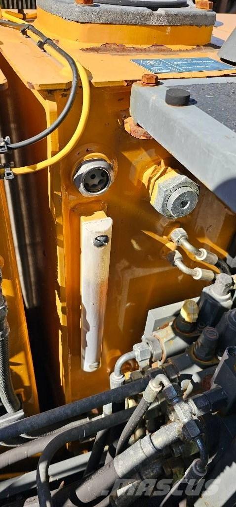 Liebherr LH 22 M Materialehåndteringsmaskiner