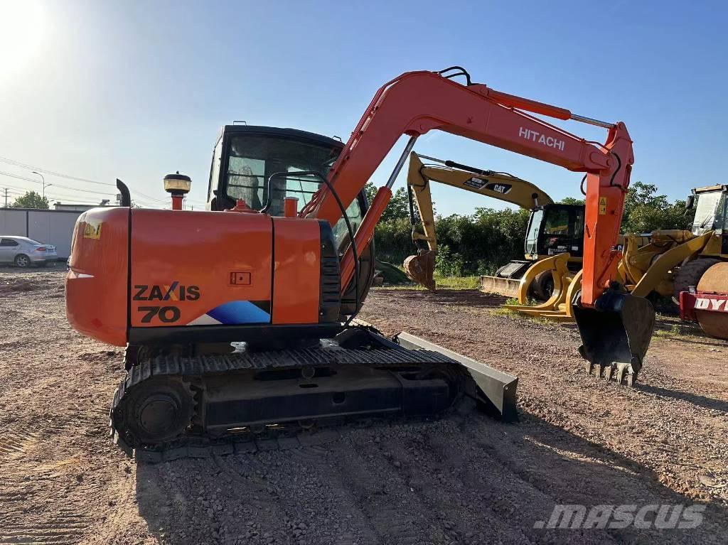 Hitachi ZX70 Midi-gravemaskiner 7t - 12t