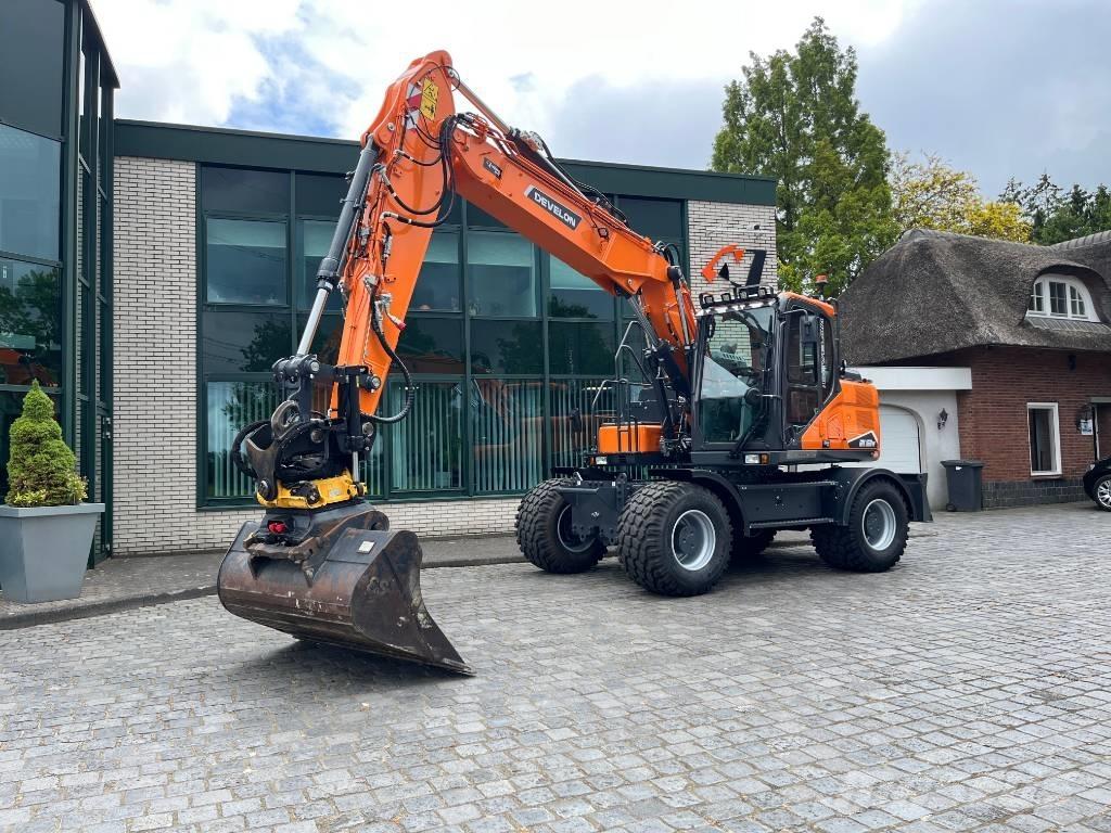 Develon DX 160 W-7 Gravemaskiner på hjul