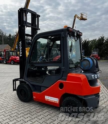Toyota 02-8 FG F 25 LPG gaffeltrucks