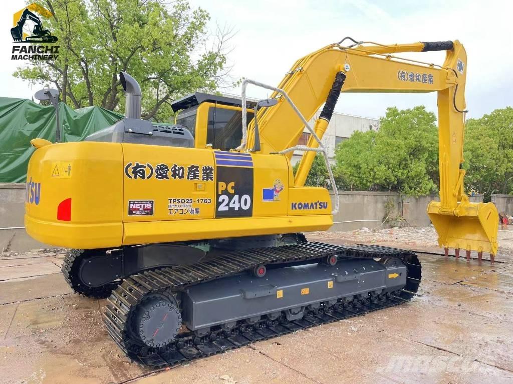 Komatsu PC240 Gravemaskiner på larvebånd