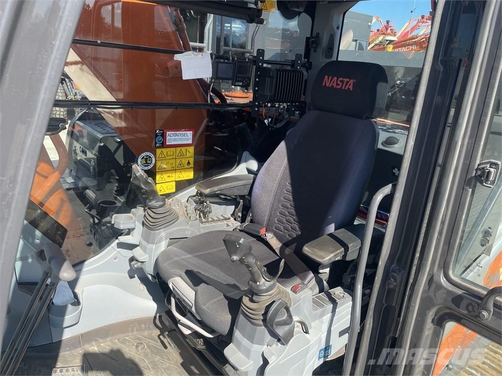 Hitachi ZX 300 LC-7 Gravemaskiner på larvebånd