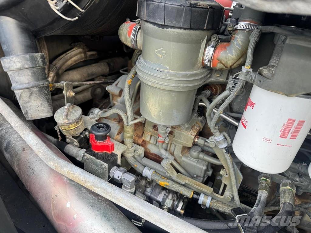 Sennebogen 818M Materialehåndteringsmaskiner