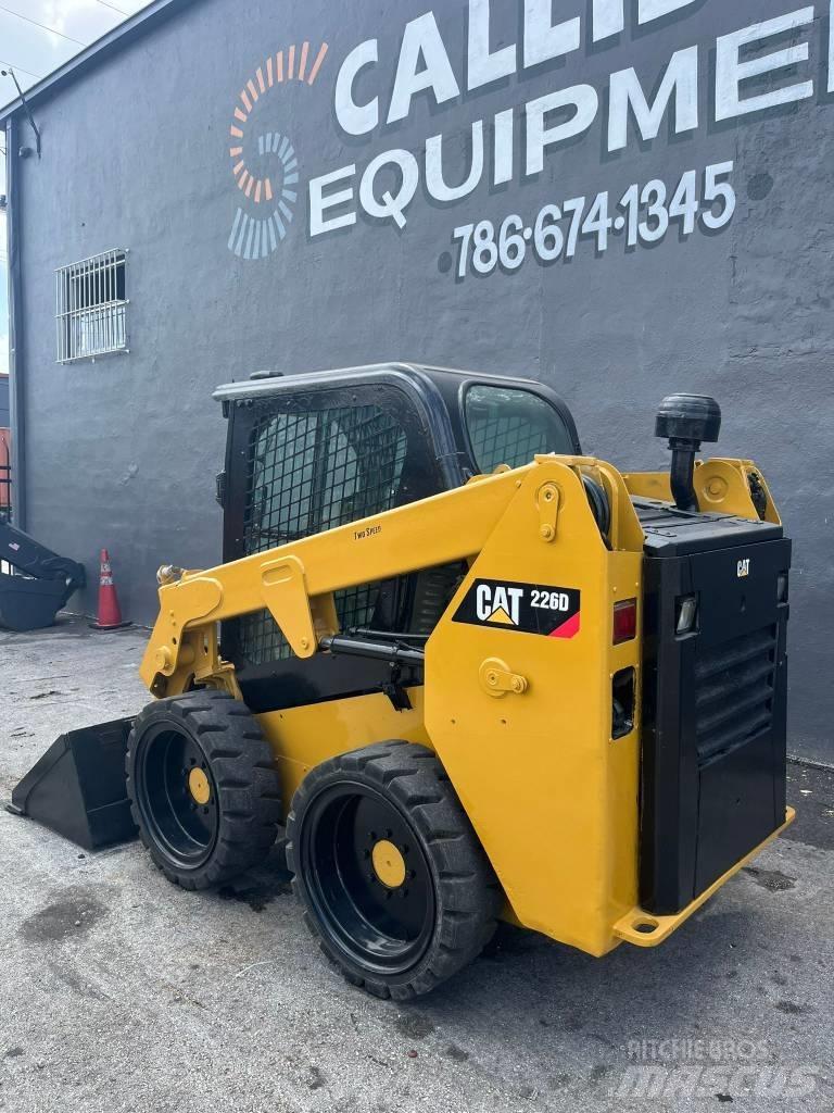 CAT 226 D Minilæsser - skridstyret