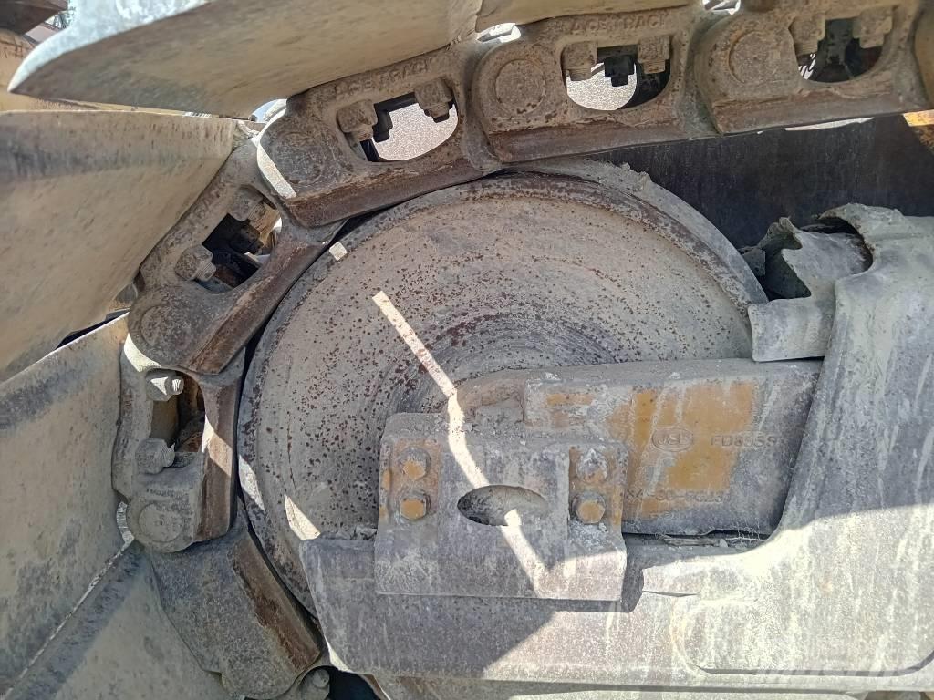 Komatsu D 65 PX-15 Bulldozer på larvebånd