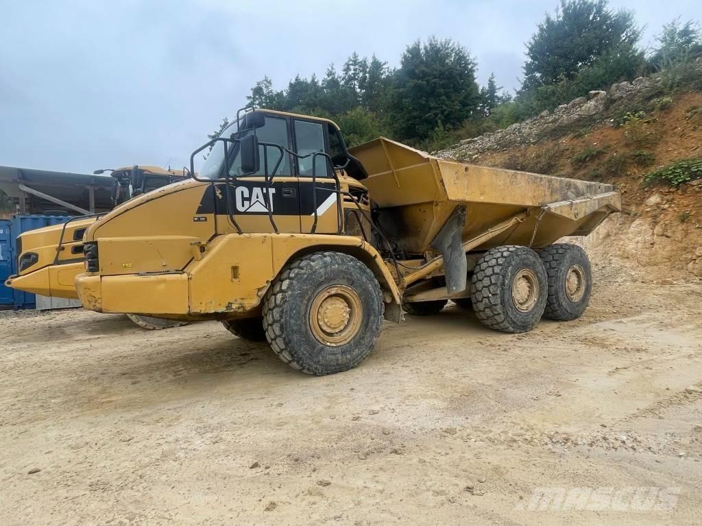CAT 730 Terrængående lastbiler