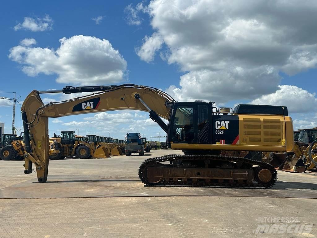 CAT 352F Gravemaskiner på larvebånd