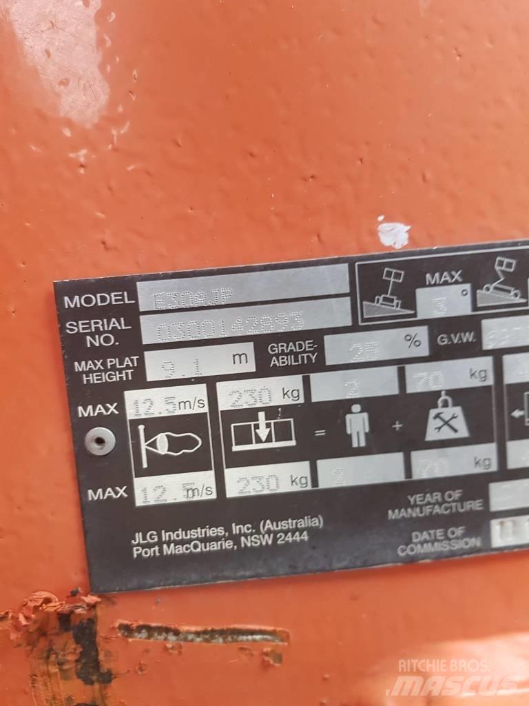 JLG E300 AJP Bomlifte med knækarm