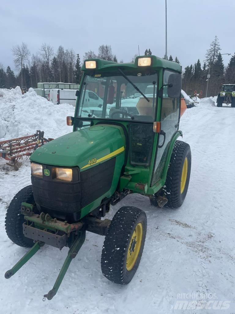 John Deere 4410 Kompakte traktorer