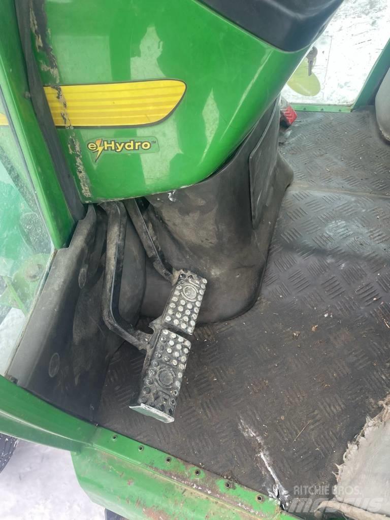 John Deere 4410 Kompakte traktorer