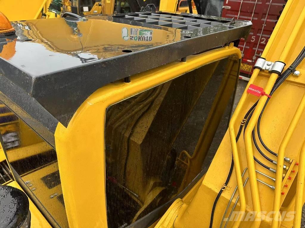 Komatsu PC 200 Gravemaskiner på larvebånd