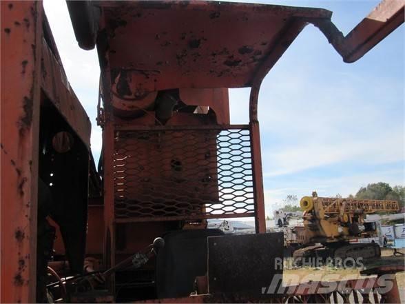  TEXOMA 330-12 Overfladeboreudstyr / Borerigge