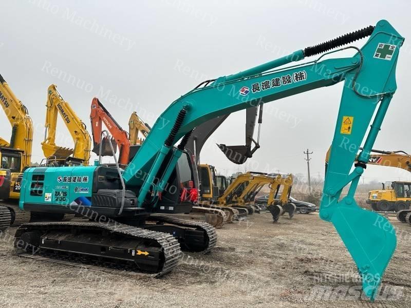 Hitachi ZX 200 Gravemaskiner på larvebånd