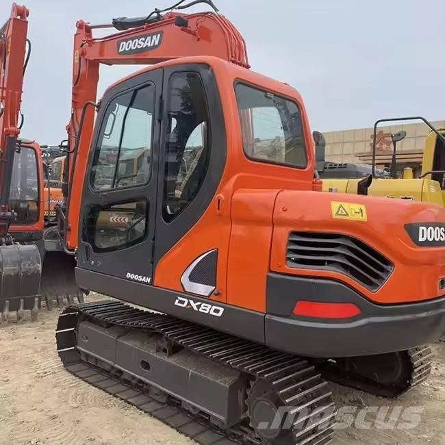 Doosan DX 80 Midi-gravemaskiner 7t - 12t