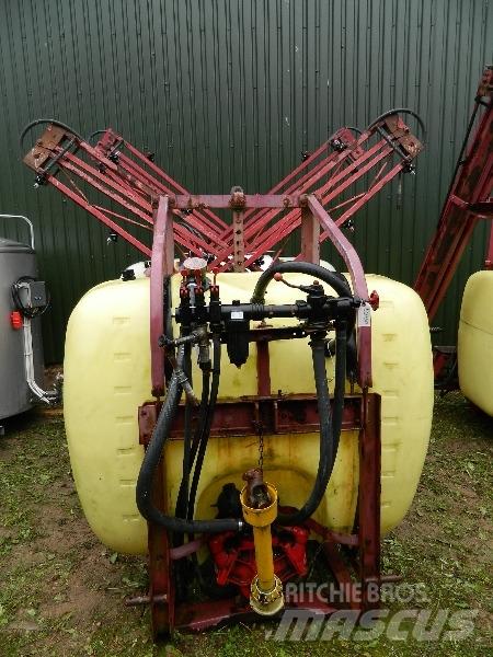 Hardi 800 Trailersprøjter