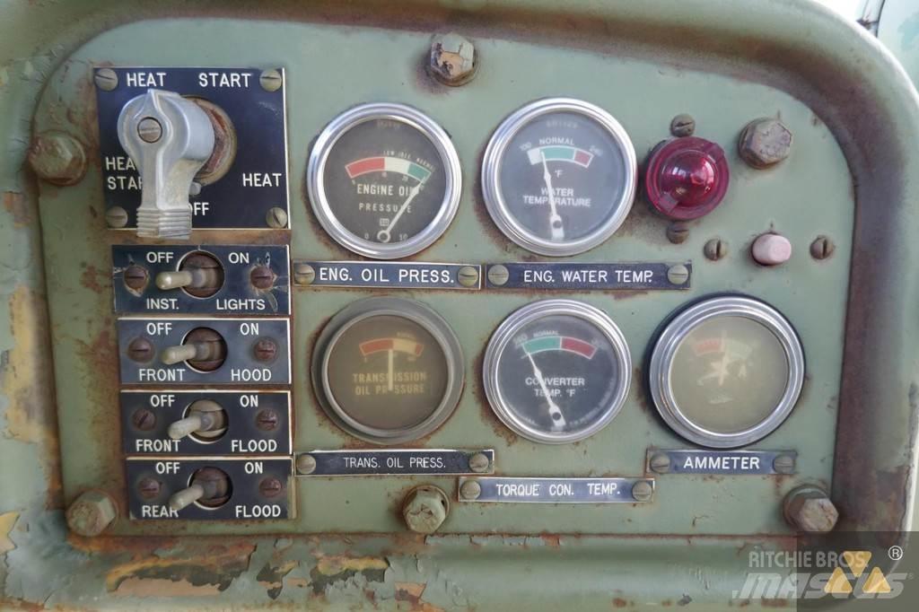 CAT D7F Ex-army Bulldozer på larvebånd