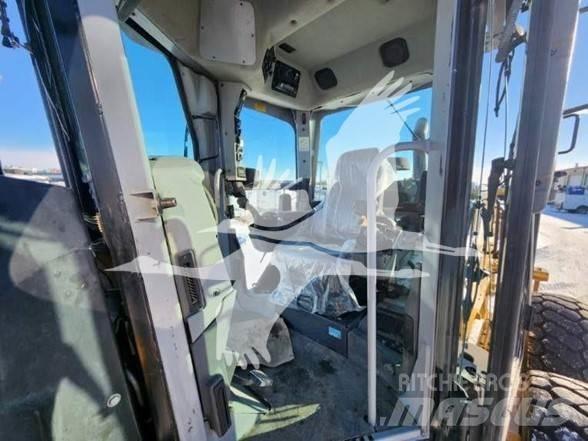CAT 140M Vejhøvle / Gradere