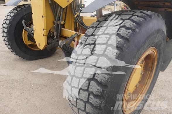CAT 140M AWD Vejhøvle / Gradere