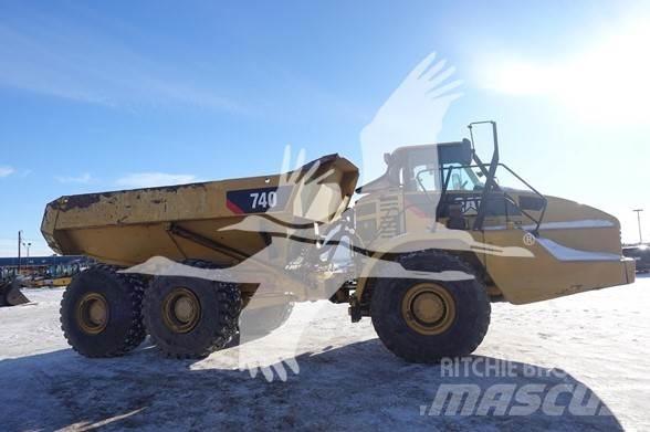 CAT 740 Terrængående lastbiler