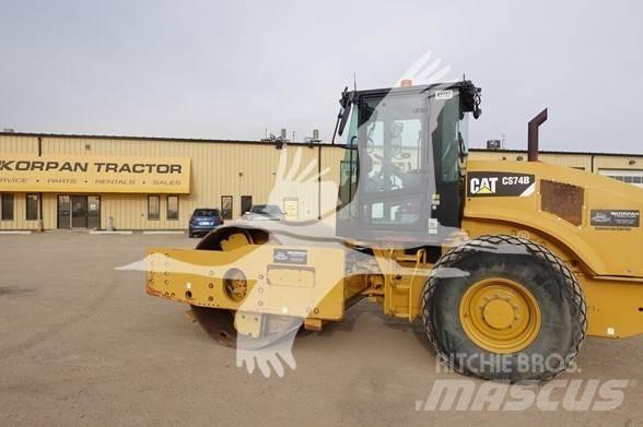 CAT CS74B Enkelt tromle
