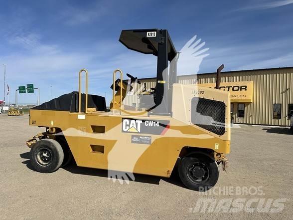 CAT CW14 Tromle med luftdæk