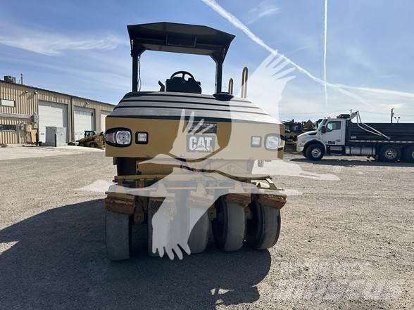 CAT CW14 Tromle med luftdæk