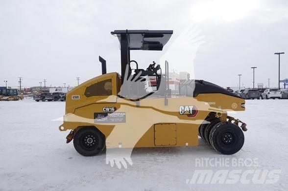 CAT CW16 Tromle med luftdæk