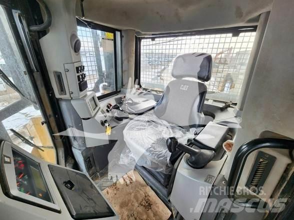 CAT D8T Bulldozer på larvebånd