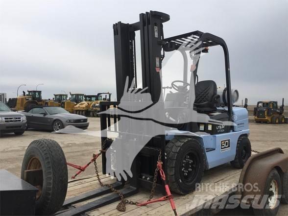 Utilev UT30P Diesel gaffeltrucks