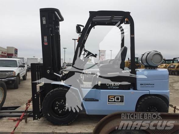 Utilev UT30P Diesel gaffeltrucks