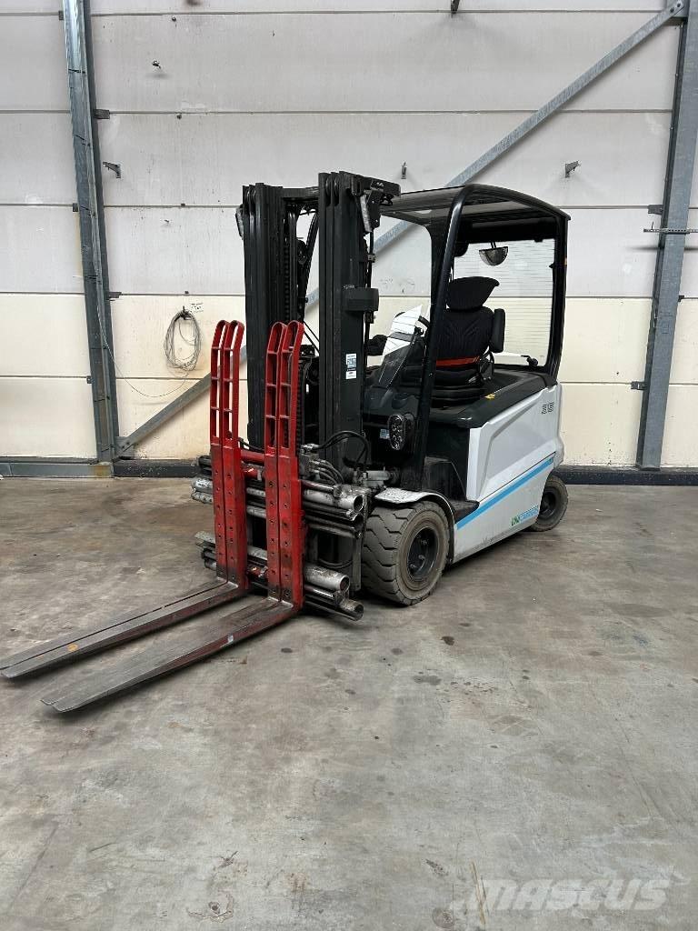 UniCarriers MX35L El gaffeltrucks