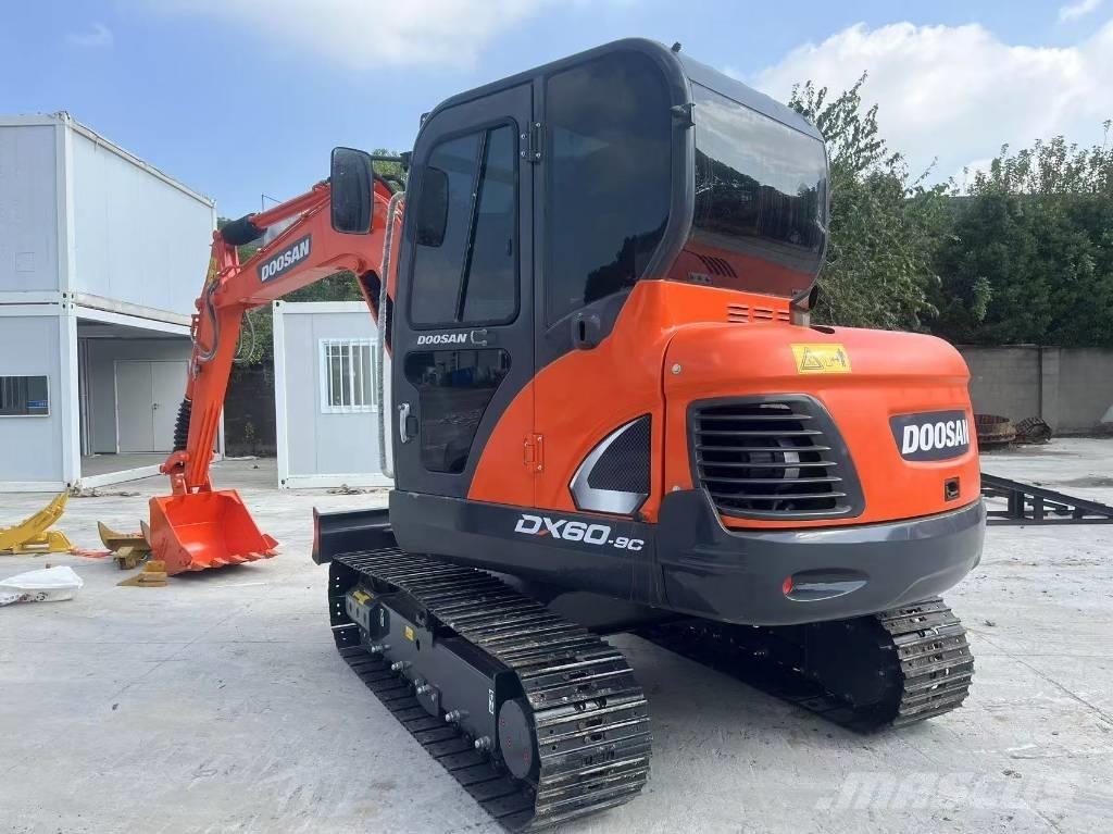 Doosan DX 60-9 C Gravemaskiner på larvebånd