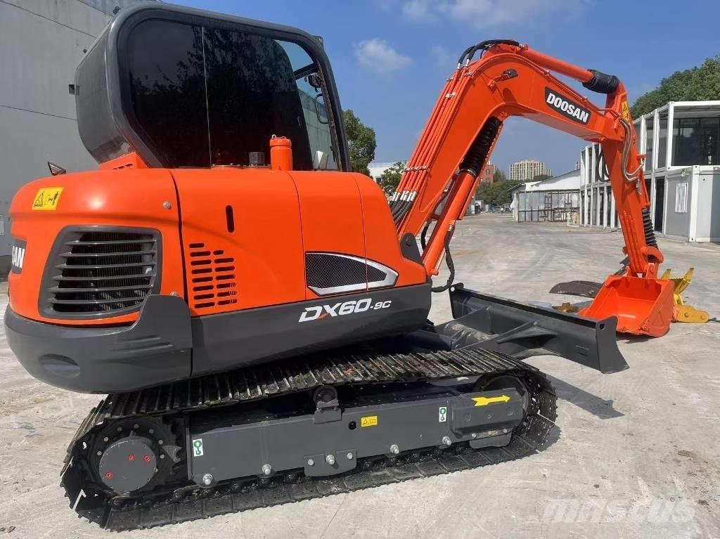 Doosan DX 60-9 C Gravemaskiner på larvebånd