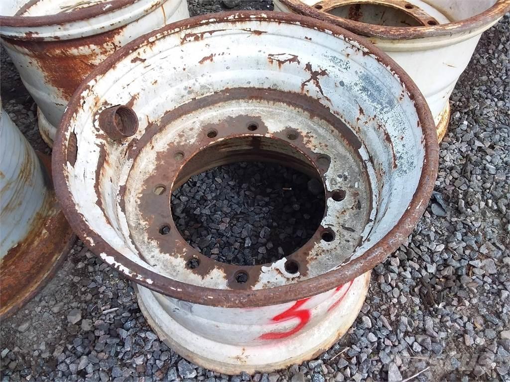 Skogsjan 678 20x26 Dæk, hjul og fælge