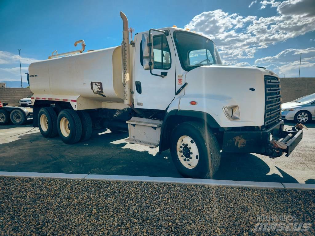 Freightliner 108 SD Tankvogne - vand