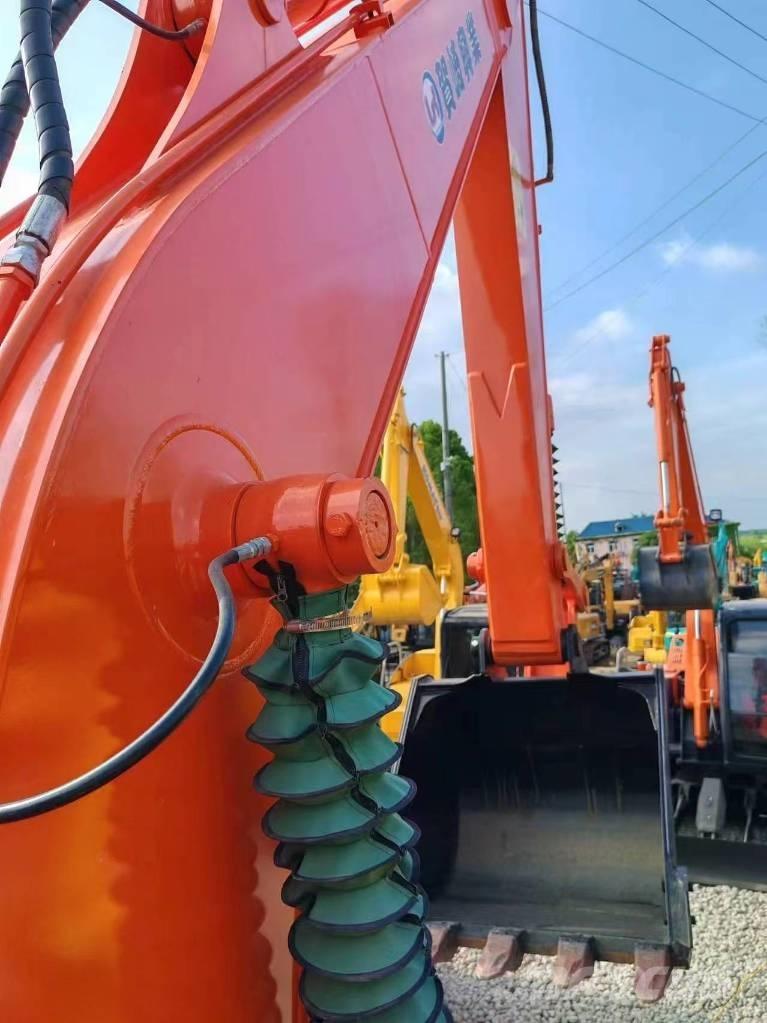 Hitachi ZX 120 Gravemaskiner på larvebånd