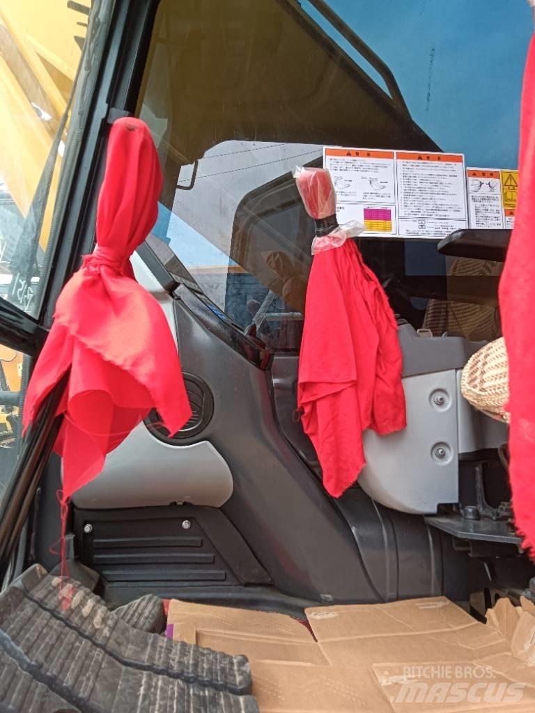 Komatsu PC 200-8 Gravemaskiner på larvebånd