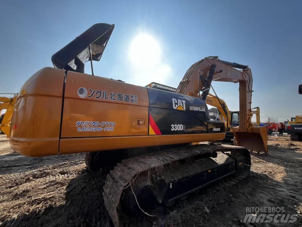 CAT CAT330D2 Midi-gravemaskiner 7t - 12t
