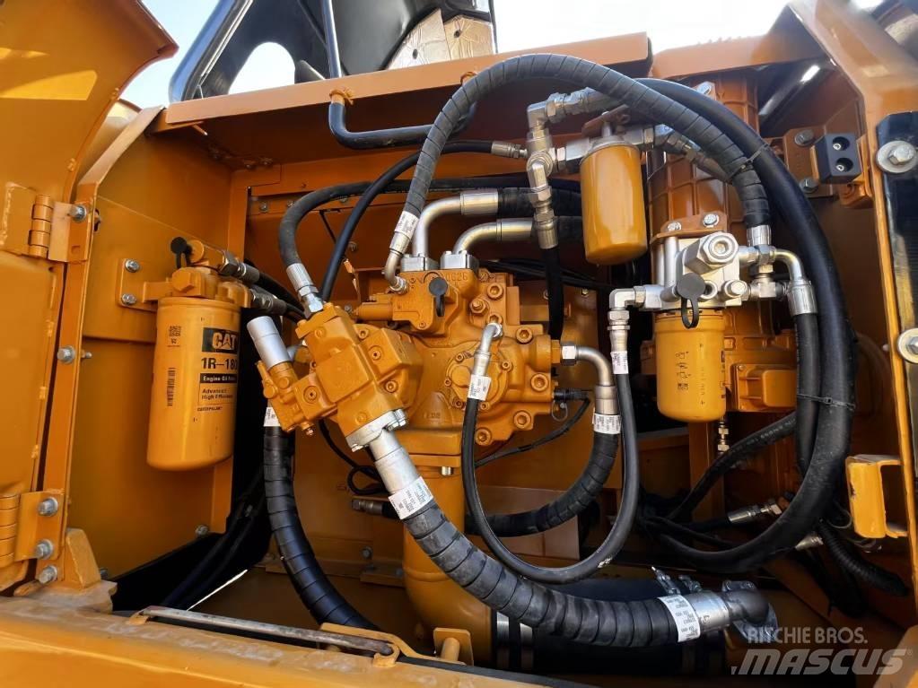 CAT CAT330D2 Midi-gravemaskiner 7t - 12t