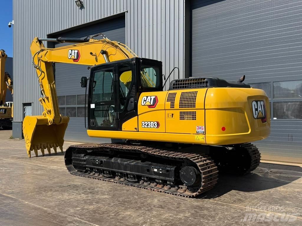 CAT 323D3 Gravemaskiner på larvebånd