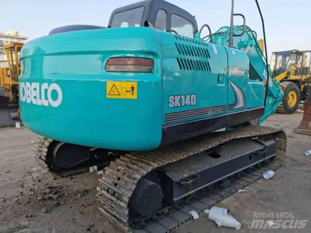 Kobelco SK 140/ Gravemaskiner på larvebånd