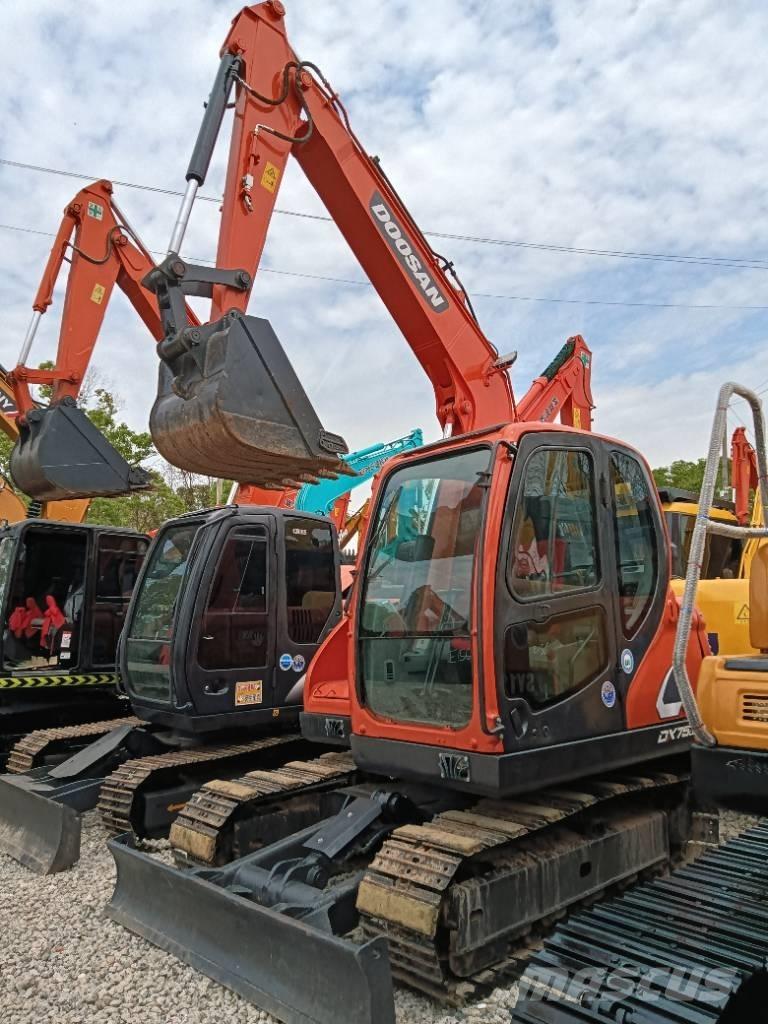 Doosan DX 75 Gravemaskiner på larvebånd