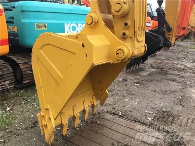Komatsu PC 200 Gravemaskiner på larvebånd