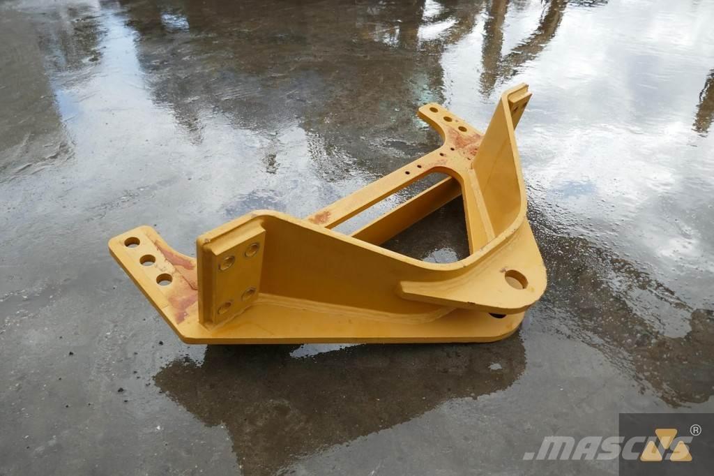 CAT 140M3 Drawbar Transport – Andet