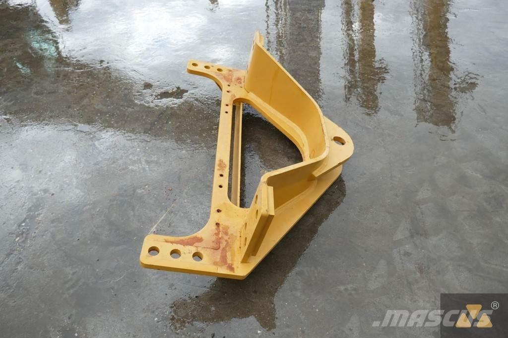 CAT 140M3 Drawbar Transport – Andet