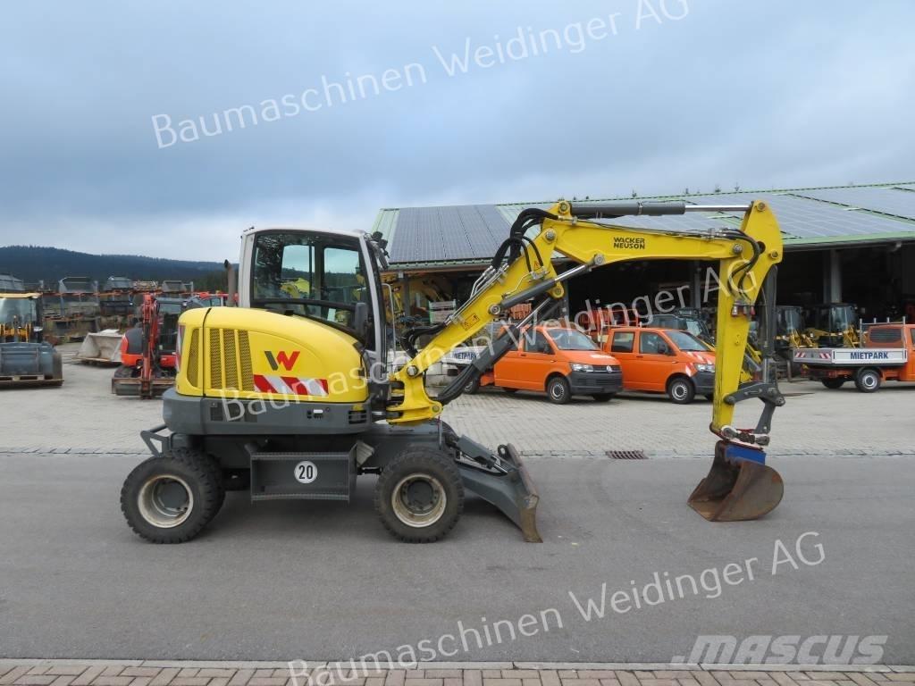 Neuson EW 65 Gravemaskiner på hjul