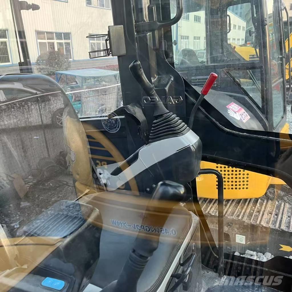 Komatsu PC 35 MR Minigravemaskiner