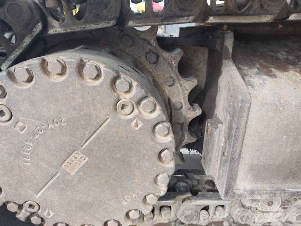 Komatsu PC228USLC-11 Gravemaskiner på larvebånd